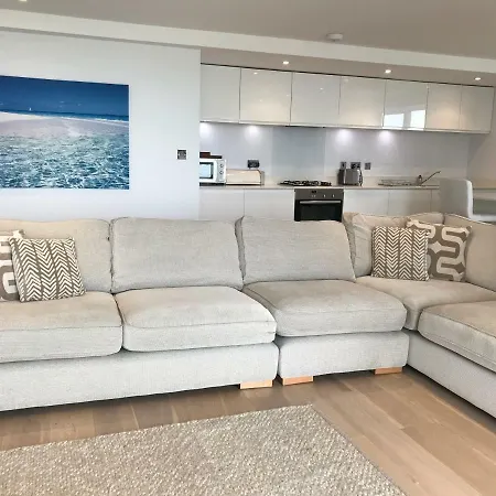 6 Ocean Gate Apartment Ньюки Экстерьер фото