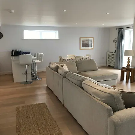 6 Ocean Gate Apartment Ньюки Экстерьер фото